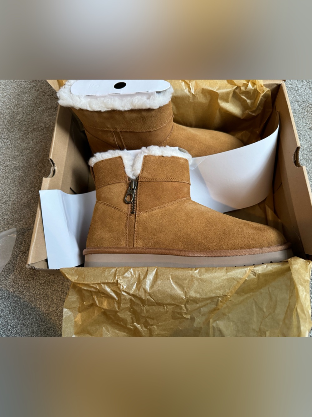 Koolaburra by UGG Short Aribel Mini Boots Chestnut Size 9 - Picture 2 of 16